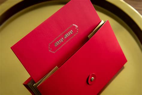 luxury red pockets